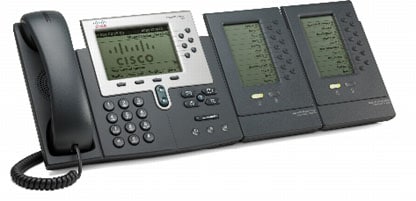 図 3 2 台の Cisco Unified IP Phone 7915 拡張モジュールを装備した Cisco Unified IP Phone 7962G