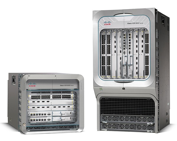 図 2 Cisco® ASR 9000 シリーズ アグリゲーション サービス ルータ(オプションのドアを装着)