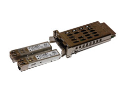�} 5 Cisco TwinGig �R���o�[�^ ���W���[���ɂ��A2 �̃M�K�r�b�g �C�[�T�l�b�g SFP �ւ� 10 �M�K�r�b�g �C�[�T�l�b�g X2 �C���^�[�t�F�C�X�̕ϊ�