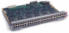 図 23 WS-X4248-FE-SFP Cisco Catalyst 4500 ファスト イーサネット スイッチング モジュール、48 ポート 100BASE-X(SFP)