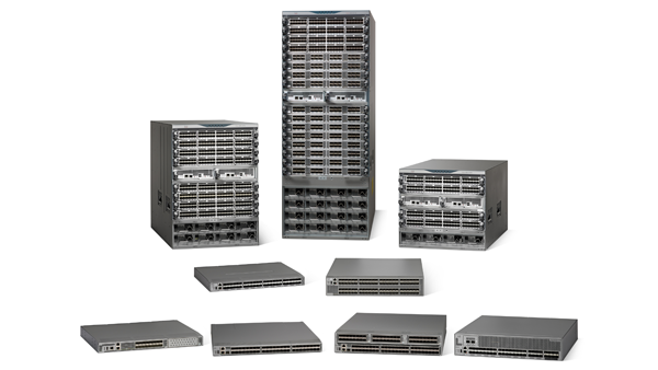 حِزم المبدّلات المجهّزة لسعة 64G ووحدات التوجيه متعددة الطبقات Cisco MDS 9700 Series multilayer directors