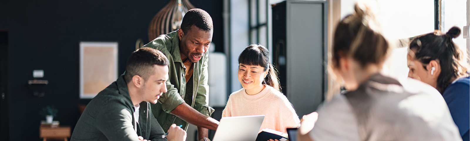 HatchLibrary-Diversity-GettyPA-Cisco-2094337676-1600x480