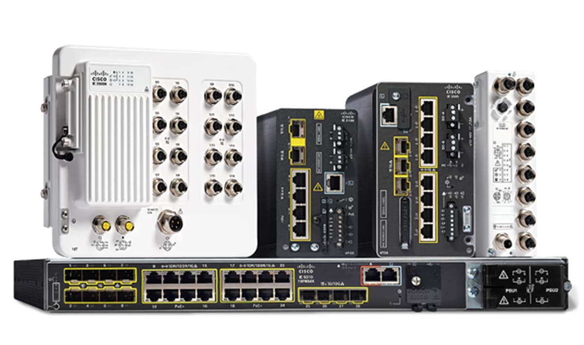 Several electronic devices with portsAI-generated content may be incorrect.