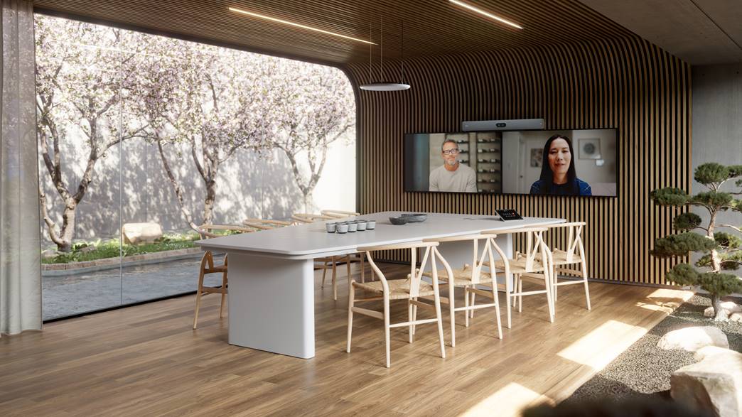 A room with a table and chairsDescription automatically generated