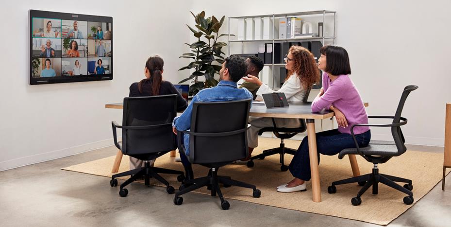 Video conferencing in a meeting room with the Cisco Board Pro 55
