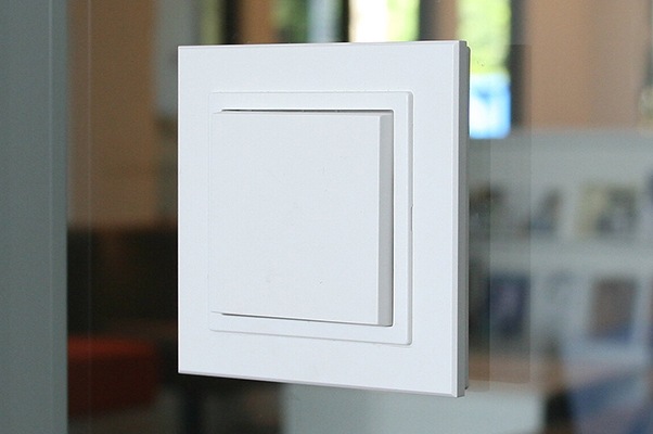 Light switch