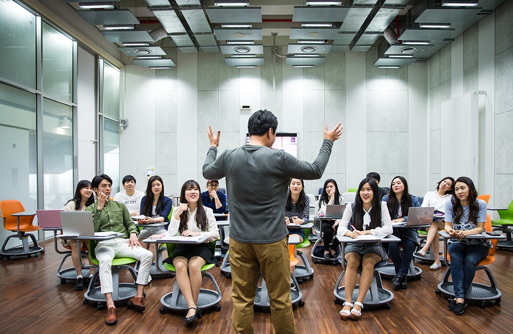 Higher-Education_01_AV24420