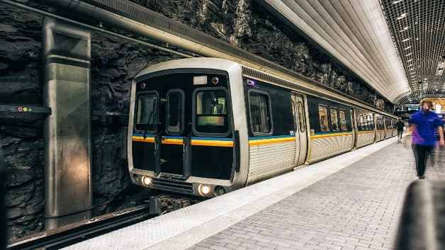 Cisco network designs for connected public transportation 
