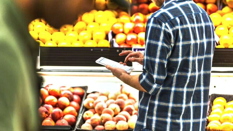 Cell phone showing a shopping aisle