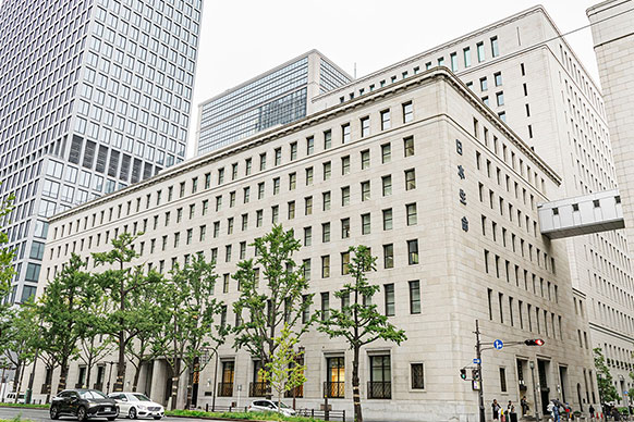 日本生命保険相互会社