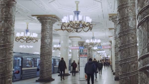 サンクトペテルブルクの地下鉄が高速 Wi-Fi を提供