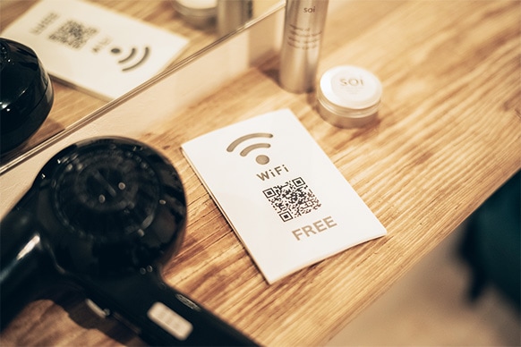 QR コードでかんたん接続 お客様に喜ばれるゲスト Wi-Fi