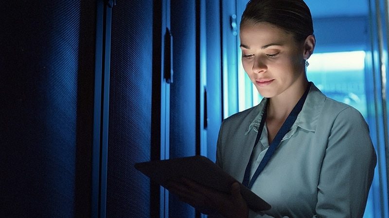Lady with tablet