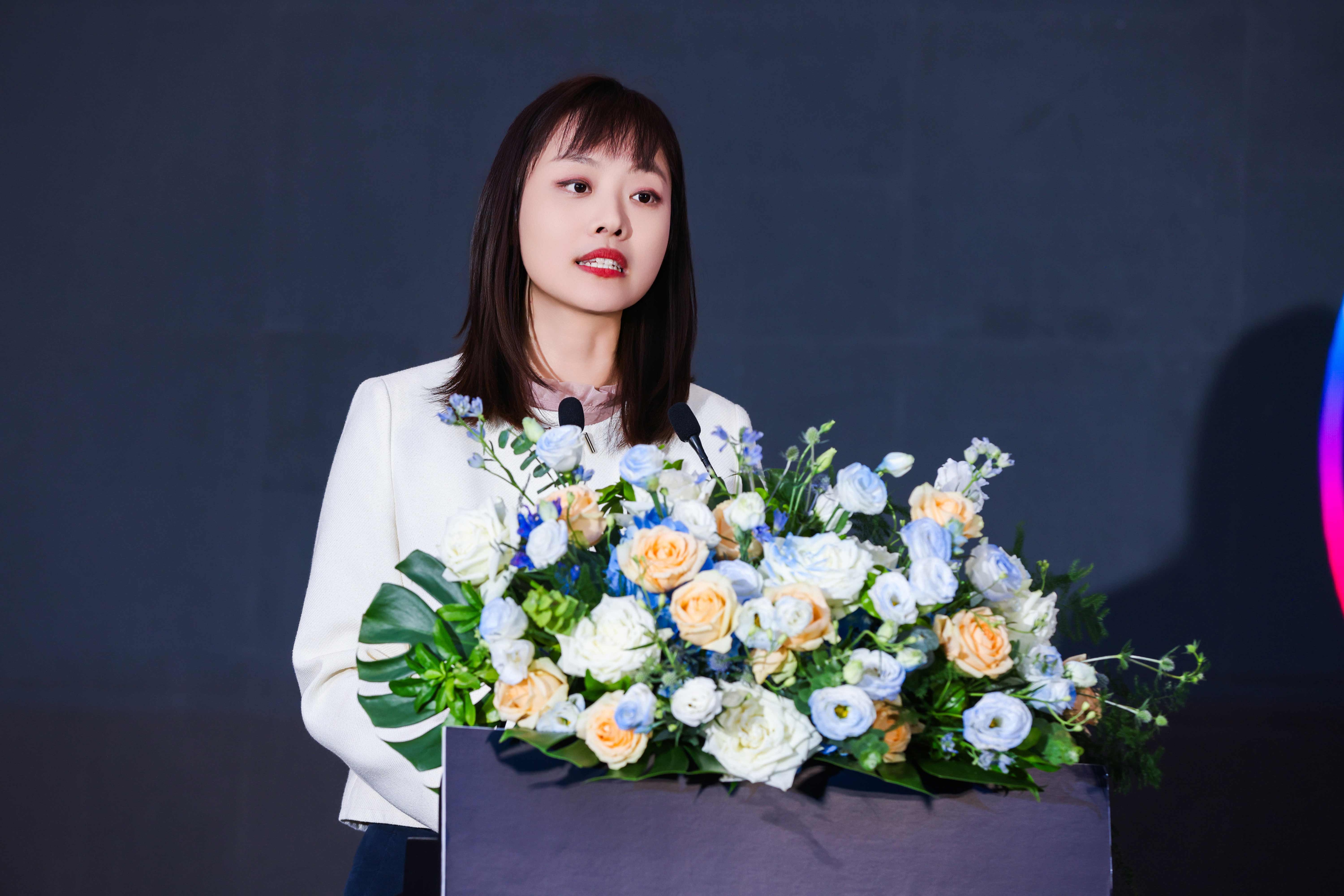 Ms Lillian CHEONG Man-lei, JP Under Secretary for Innovation, Technology and Industry Government of the Hong Kong Special Administrative Region