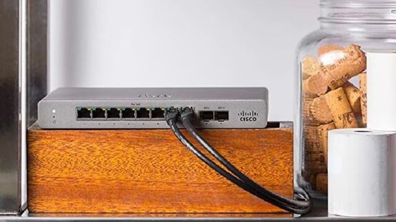 Meraki Go network switch for a small business Wi-Fi network
