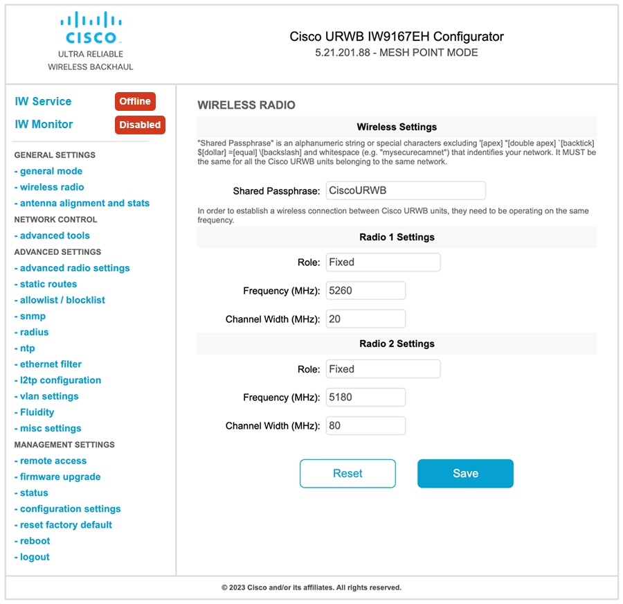 The configuration interface displays the settings for radio channel and bandwidth, including the status and specific information for each wireless interface.